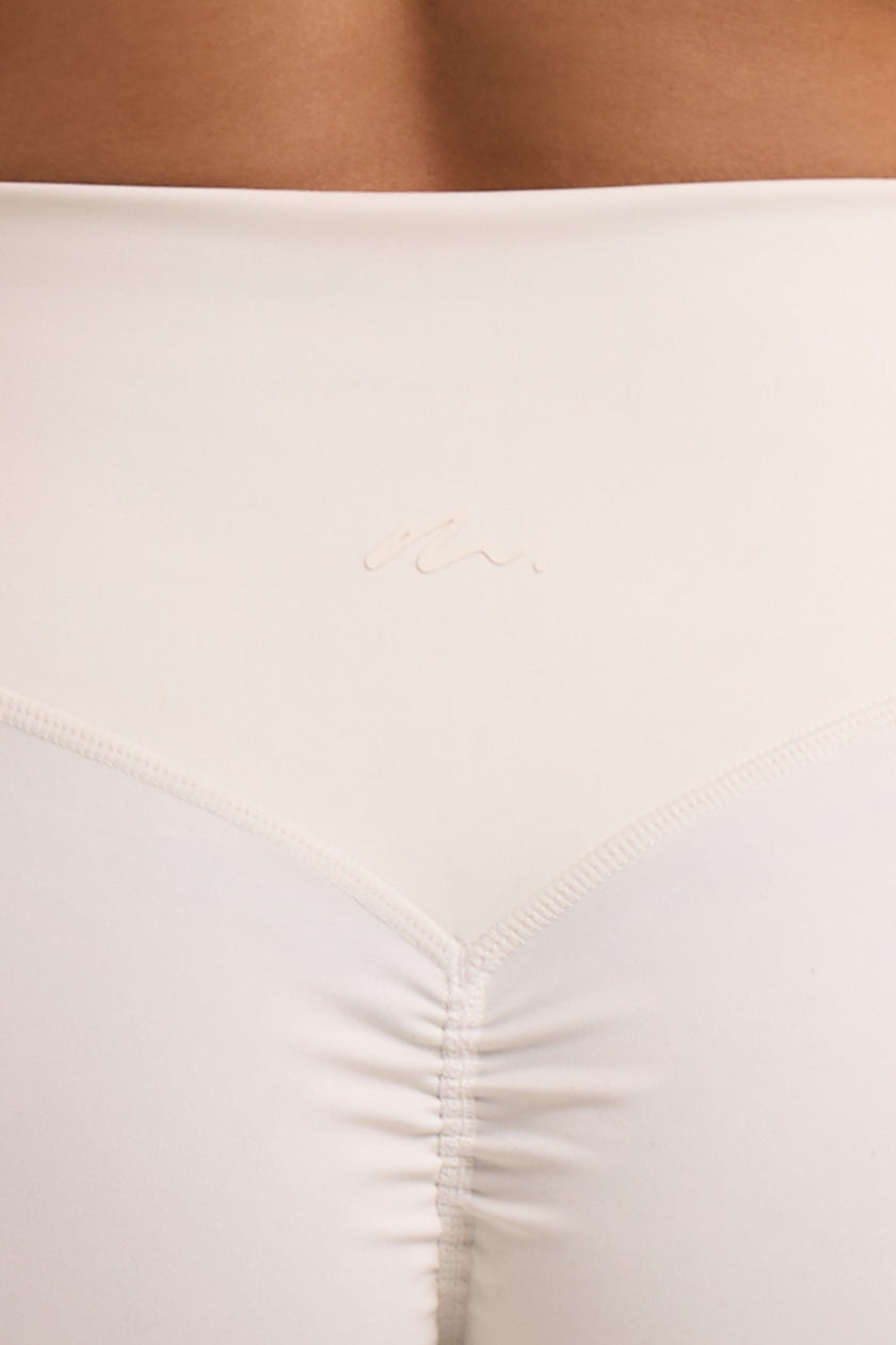 Sculpt Shorts in Oat — Detail
